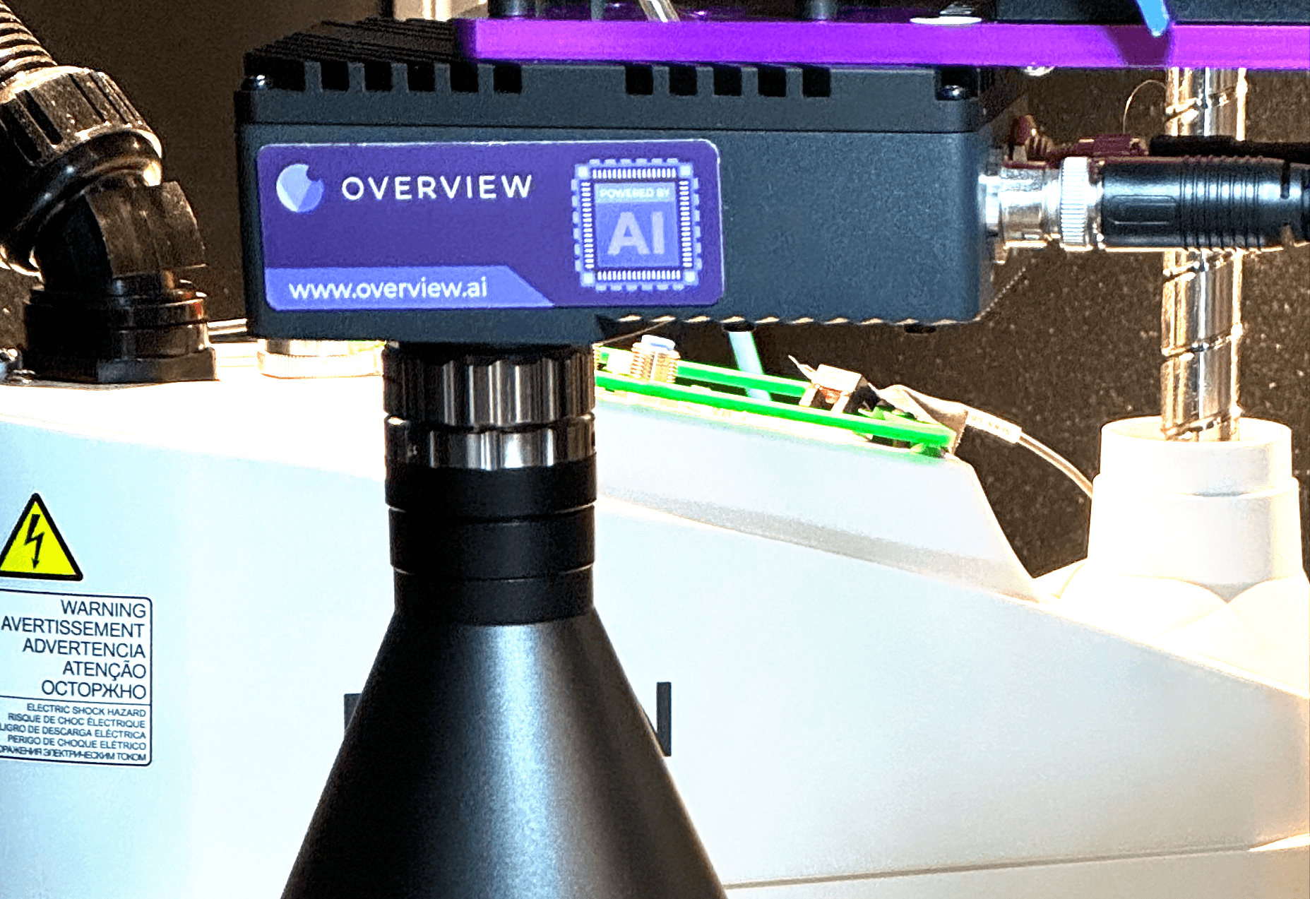 Overview AI OV80i industrial vision system with edge AI processing for defect detection