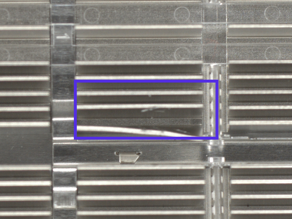 Synthetic dent on a complex cage assembly