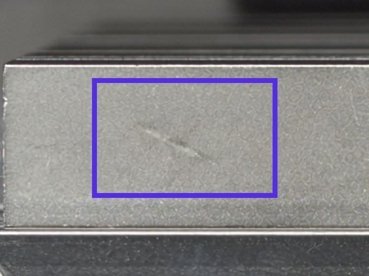 Synthetic scratch on a 4-cavity small connector